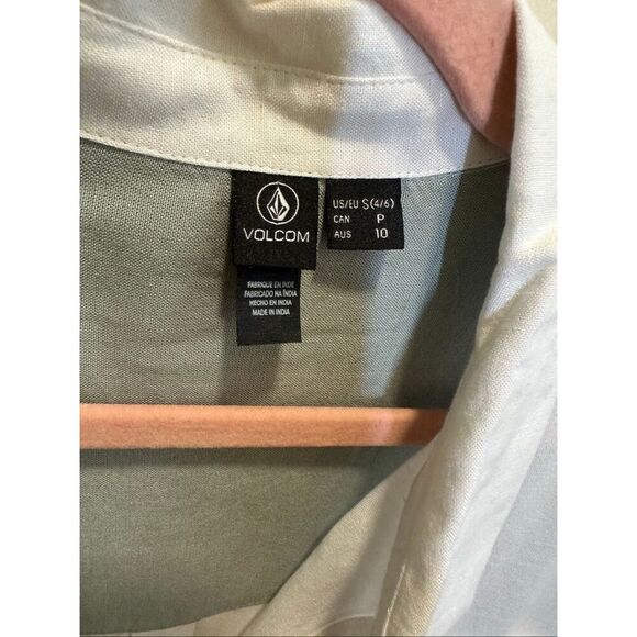 Volcom Coco Ho Yoked Green and White Linen Blend Button Down Top Size Small - Picture 5 of 9